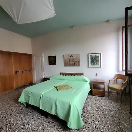 Casa Calle Renier Alloggio in famiglia *