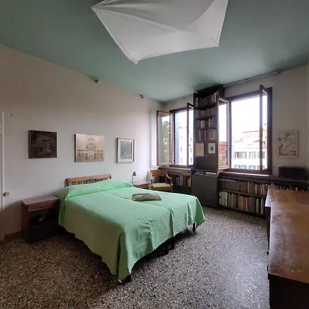 Casa Calle Renier Alloggio in famiglia