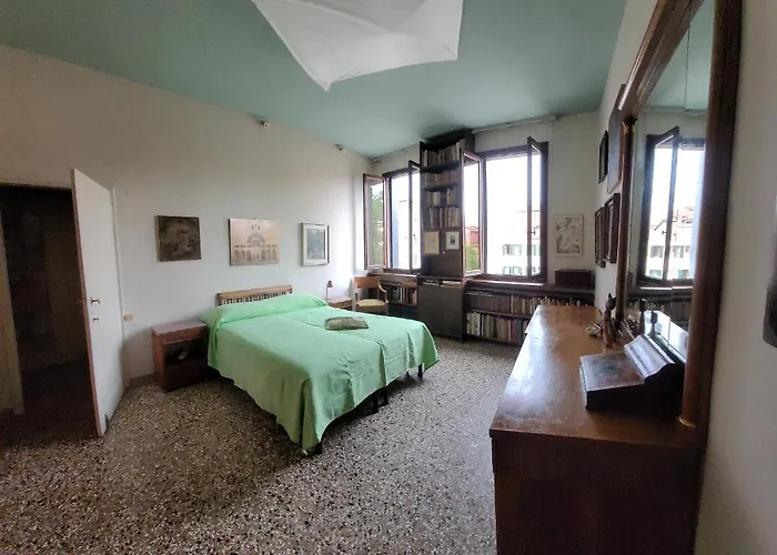 Casa Calle Renier